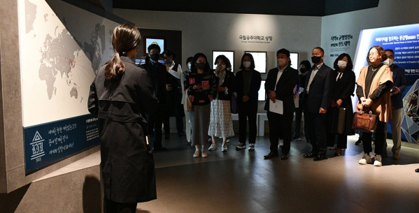 공주대, 지역작가들과 연계한 전시회 개최